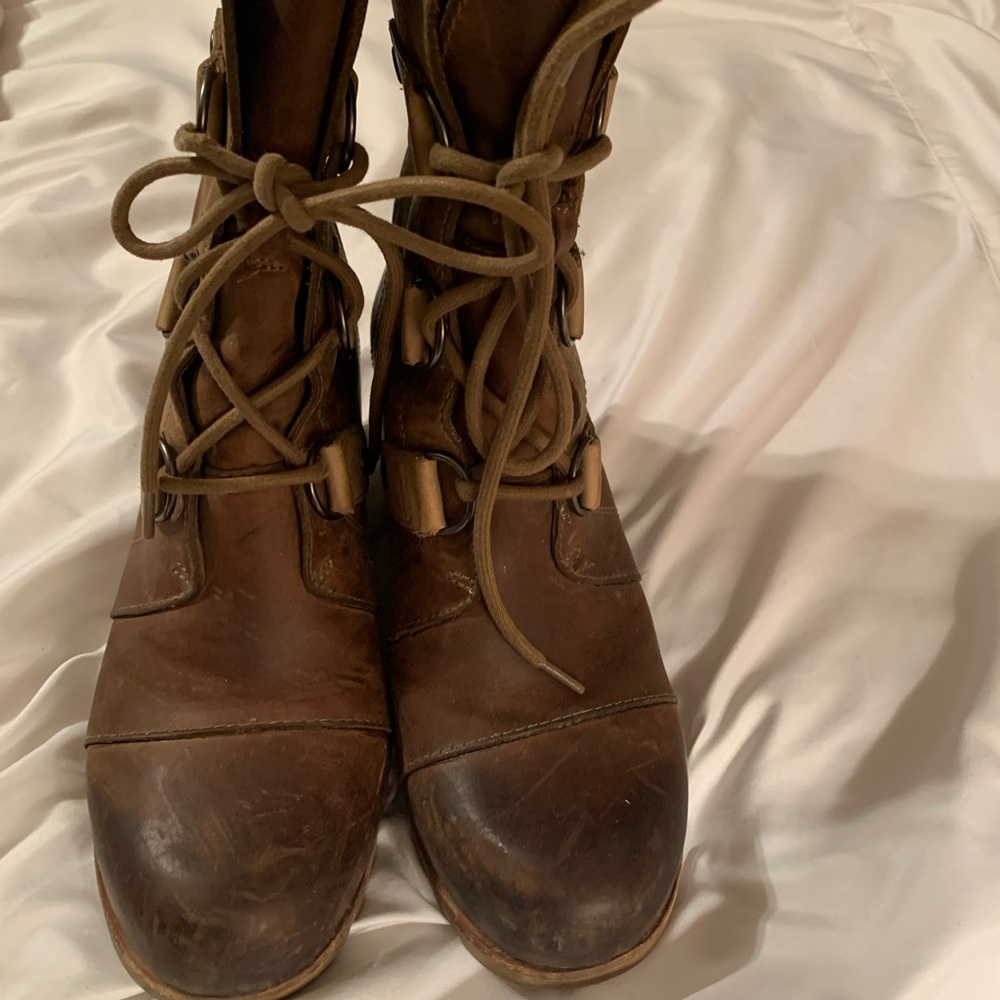 Sorel Joan of Artic Wedge Size 8.5 Boot.